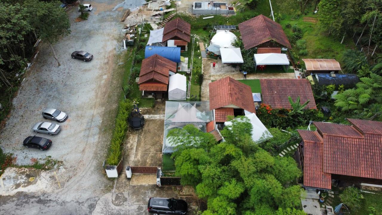 Genting Greenwoods Tiny Houses & Events Hall Genting Highlands Exterior foto